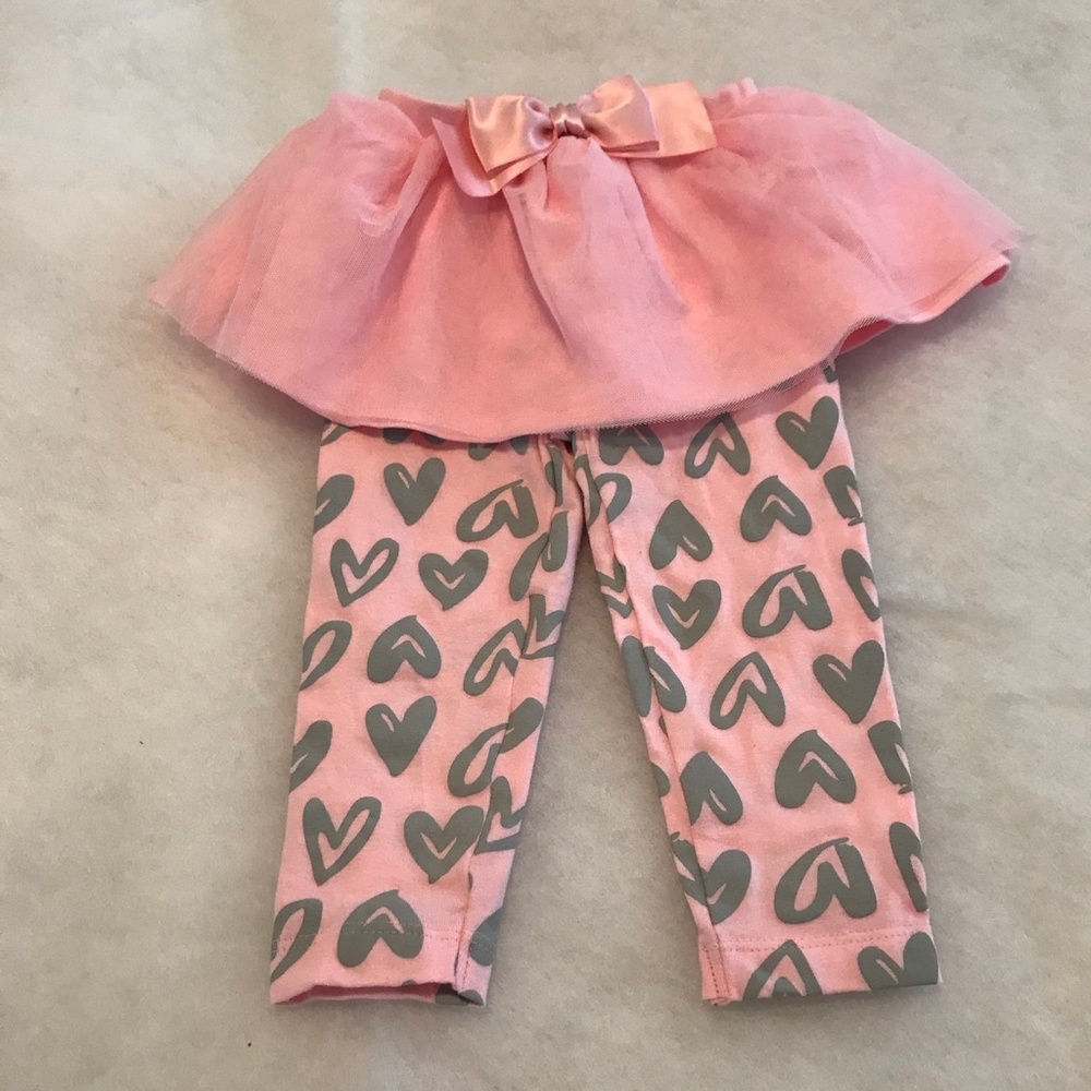 🎄 Gerber Skirt Heart Leggings Size 6-9 months
